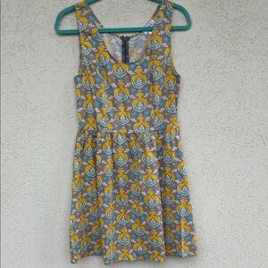 Blue platypus Gray and Yellow print sleeveless dress with deep pockets